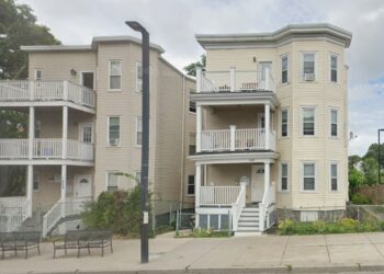 1460BlueHill South Coast Spotlight