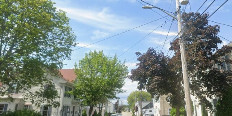 34 middle st Fairhaven South coast spotlight
