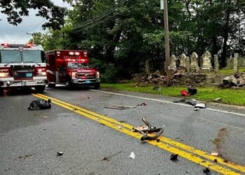 Serious Bedford Street Crash Sends Two to Hospital 18 Lakeville crash south coast spotlight