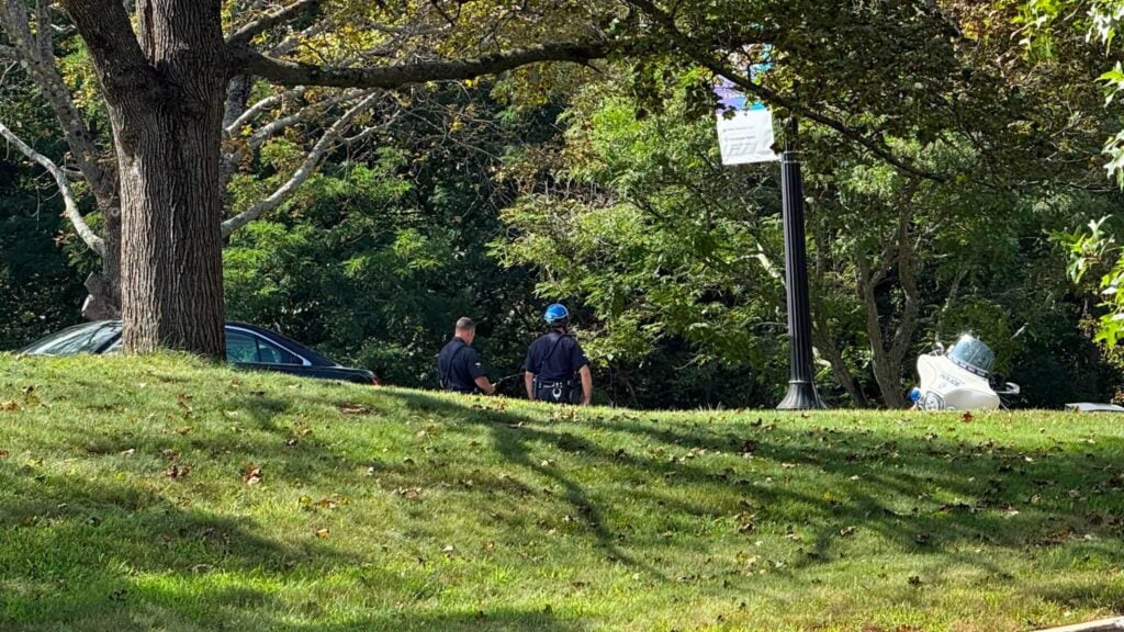 Speculation That A Body Reportedly Found in Karen Solomon Manhunt 2 KarenSolomonHospital