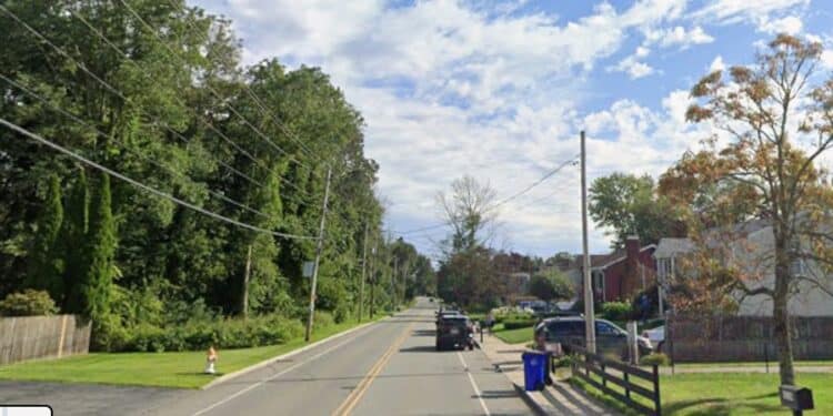 FALL RIVER TRAFFIC STUDY COMPLETED FOR MERIDIAN STREET 1 Google Street View