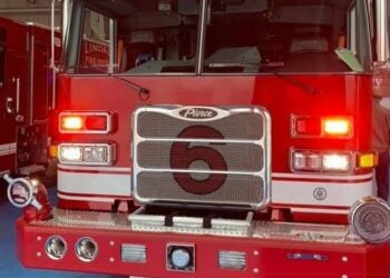 Life-Saving Teamwork: Engine 6 and Medics Rescue Choking New Bedford Man 1 NBFDEngine6