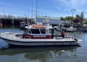 New Bedford Firefighters Rescue Stranded Kayaker from Clarks Cove 7 Screenshot