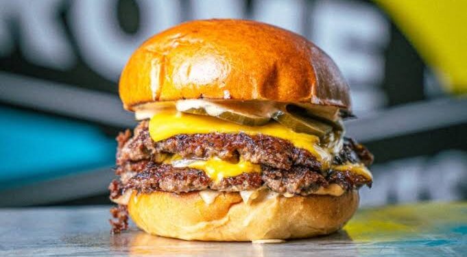 The Best National Cheeseburger Day Deals for 2026: Where to Snag $1 Burgers and Freebies 1 cheseburgerday