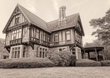 Stepping Back in Time: The Timeless Elegance of 47 Center Street in Fairhaven 15 singing with light photography