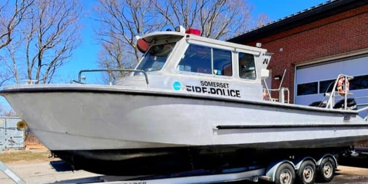 Late-Night Marine Rescue: Somerset and Fall River First Responders Save Two After Boat Hits Weaver’s Cove Pier 1 SomersetWaterRescue