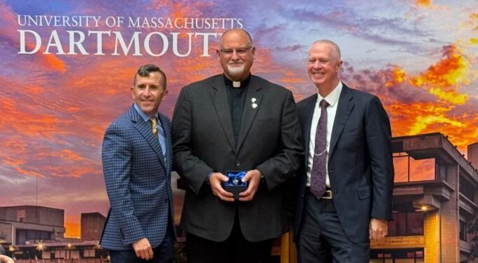 UmassDartmouthHonor e1791830490677